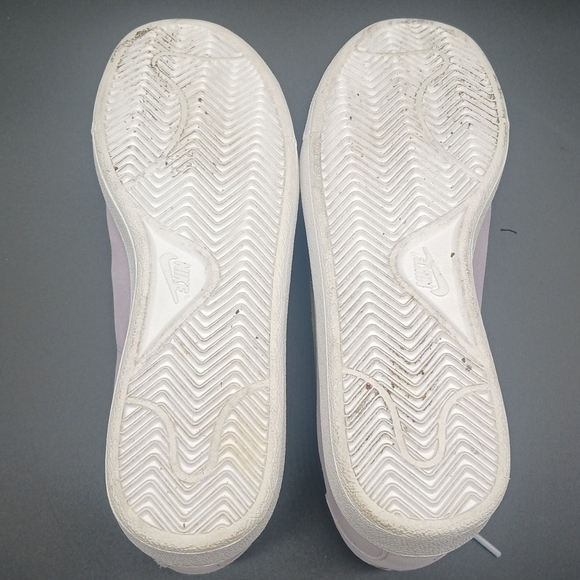 Nike Womens Court Royale Leather Premium Sneakers​​​ - Picture 7 of 7